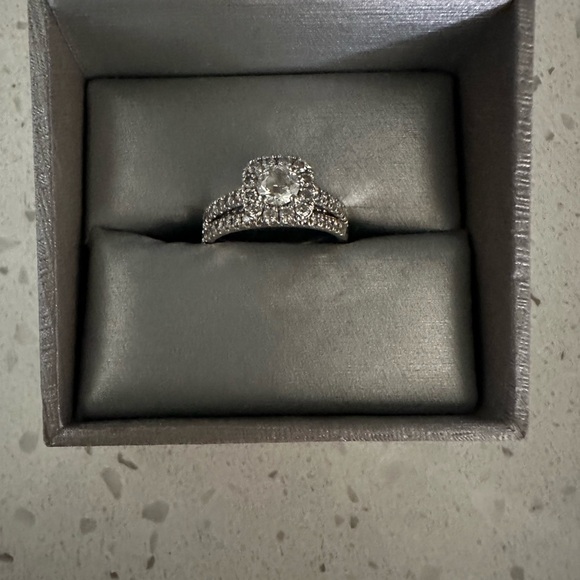 Wedding ring set - Picture 5 of 7